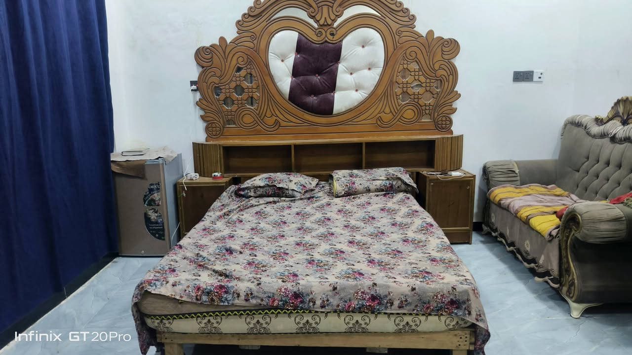 صاج يرادله ترتيب سعر 350وبي مجال قليه بغداد العبيدي ***********

نص مكتوب في الصور:
- Infinix GT20Pro
- Infinix GT 20Pro
- Infinix GT 20 Pro