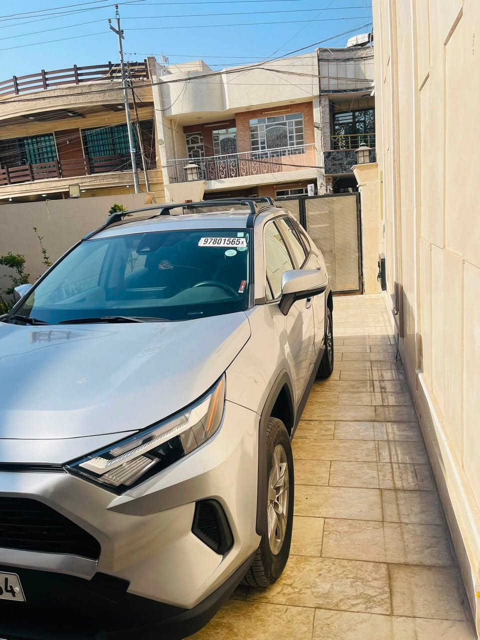 السلام عليكم 
TOYOTA RAV4 XLE - 2024 هايبرد ✅امريكي 
رقم اربيل دخول جديل باسمي تحويل مباشر

الون سلفر / الموصفات معروفه xle 
الضرر  بونيد مبدل صور الحادث 
ايرباك ستيرن فقط وراجع 
العنوان بغداد /البنوك 
الرقم ***********
السعر 220 وبيهه مجال
