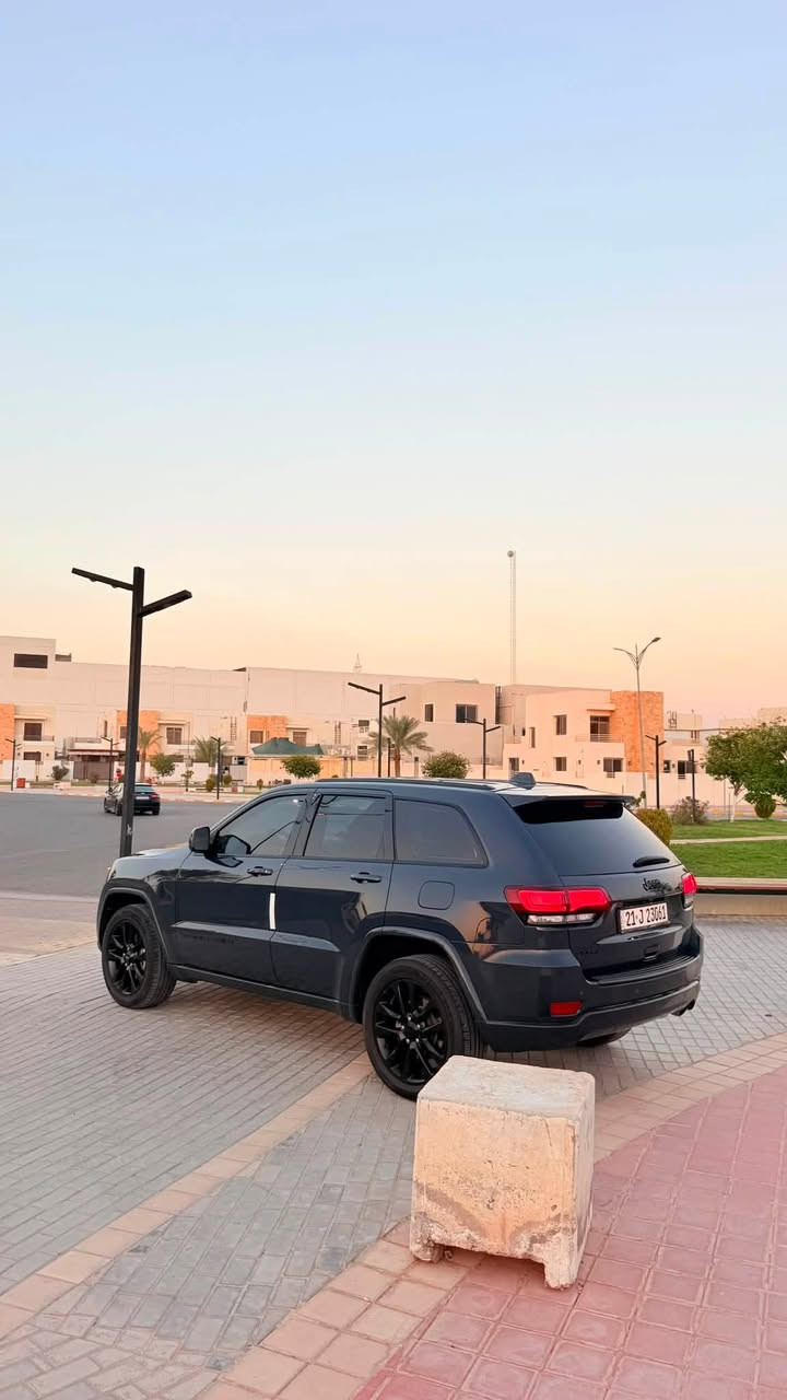 السلام عليگم ..
جيب شيروكي ٢٠١٨ وارد امريگي ..
محـرك ٣.٦٠٠ // ٦ سلنـدر ع وضع الشرگه .. كيـر شـرط
رقـم سليمانيه دولـي الجـديد .. سنويه للـ ٢٠٢٩ .. هزه جديده ..
شــرط التحـويل والغرامات ..
ضرر امريكا بنيد وجاملغ امامي فقط .. بدون قطـرة داخل ..
فور ويل .. بصمـه وبصمات ابواب .. تشغيل عن بعد .. توقف تلقائي .. جنطه گهرباء .. رادار جانـبي .. گشنات جلـد وگهرباء .. خزن ميموري ..
.. نضام ايگو .. نضام سبورت .. حساسات .. تدفئه كشنات .. تدفئه ستيرن ..
تبـريد ثلج .. تايرات جدد .. صدر شرگه ..
السعـر ١٧٨ $
هـ ***********
هـ ***********
المگان صلاح الدين _ تگريت 
( اعـتـذر عـن الاقساط والـوعده )
