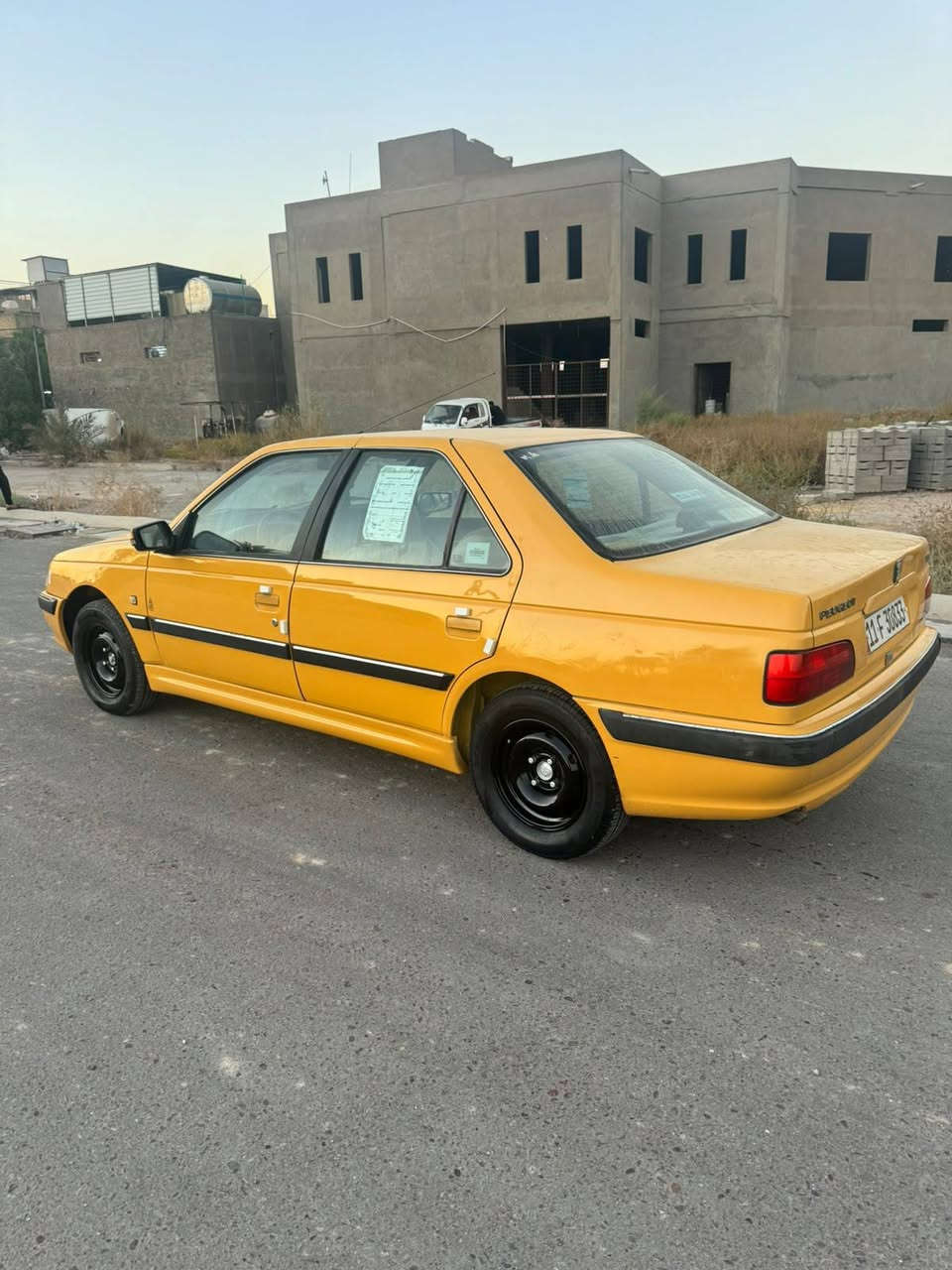 السلام عليكم بيجو بارص موديل 15 سياره جديده مكينه كير حداديه مكفوله تخم تاير جديد كهربائيات كلها شغاله تبريد ثلج مصفره هيه وخرامات رقم نكليزي تحويل مباشر مكفوله من الضربه وتبديل السعر 45 مجال بسيط مال جناي كبل للشارع *********** مكاني بغداد مدينه الصدر
