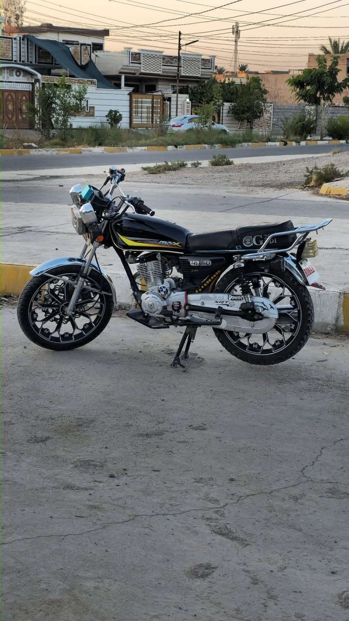 سلام عليكم البيع دراجة نظيفه بس بيها ضربه الويل وره فقط 
 موديل 2024 سعرها 675 بيها مجال حك جيه 
ارقم هاتف/ ***********
