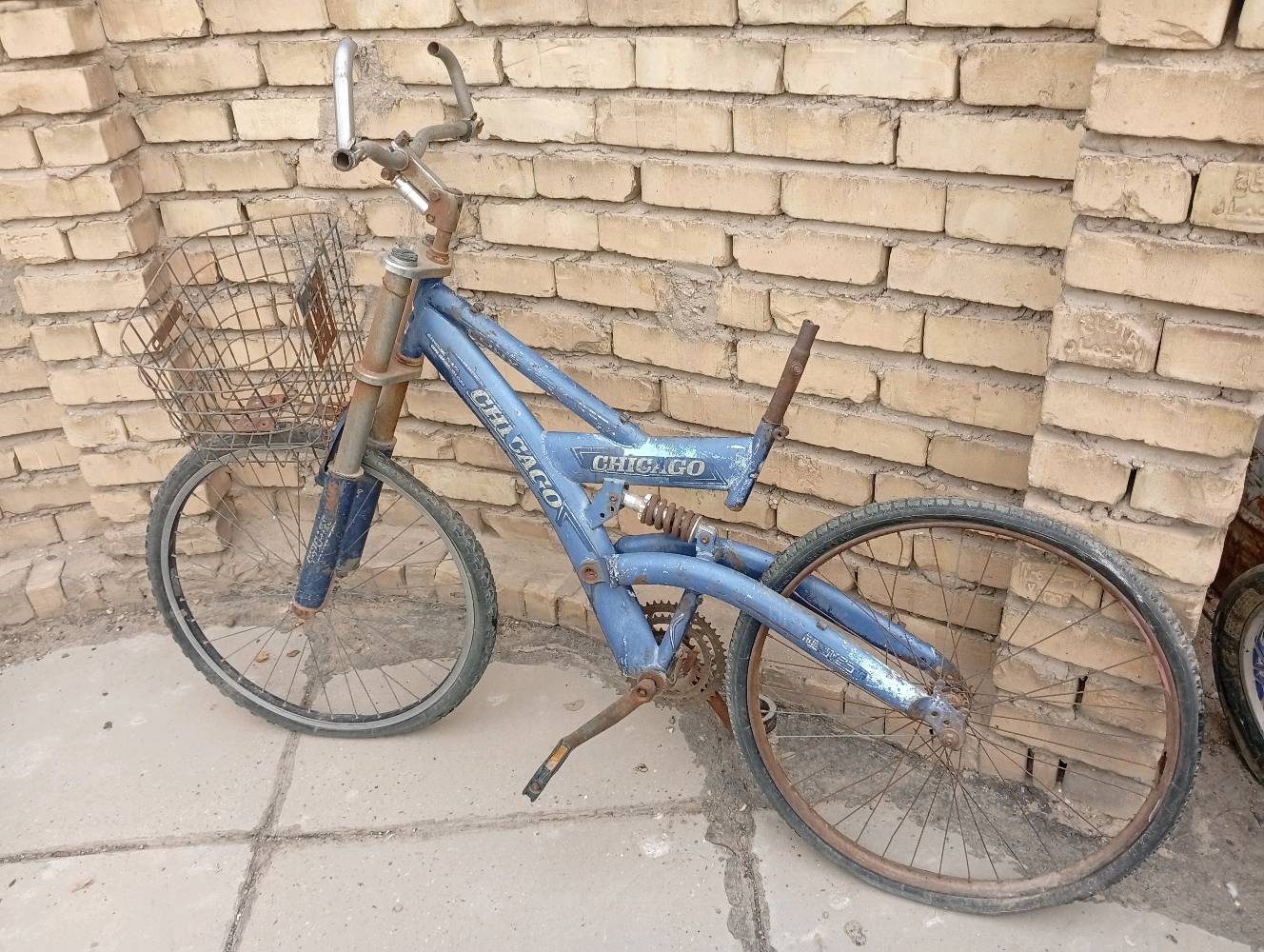 بايسكل BMX • بحاجة تصليح • حي اور ام الكبر