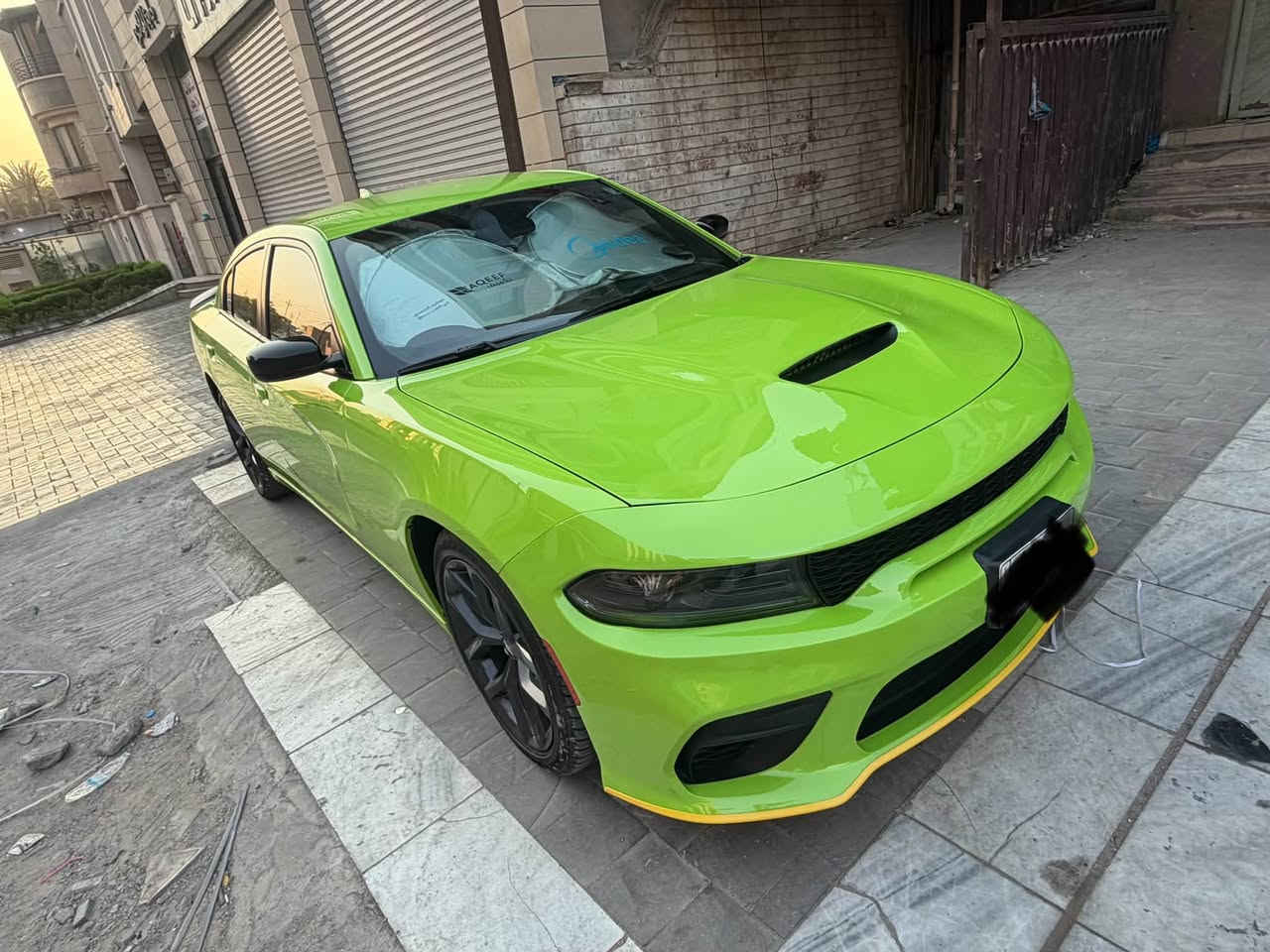 سلام وعليكم 
جارجر اخر اصدار موديل 2023 SXT رقم بغداد شرط التحويل 
لون مميز  محرك 3600    6 
السياره نص البنيد صبغ فقط بعدها بوضع الشركه 
محرك وكير كفاله 
شاشه كبيره حساسات 
ويل حجم 20  
مغلفه  

السياره جديده بمعنه الكلمه 
سياره ماشيه 13الف
مكان السياره بغداد
الهاتف ***********
***********
بغداد زيونه
