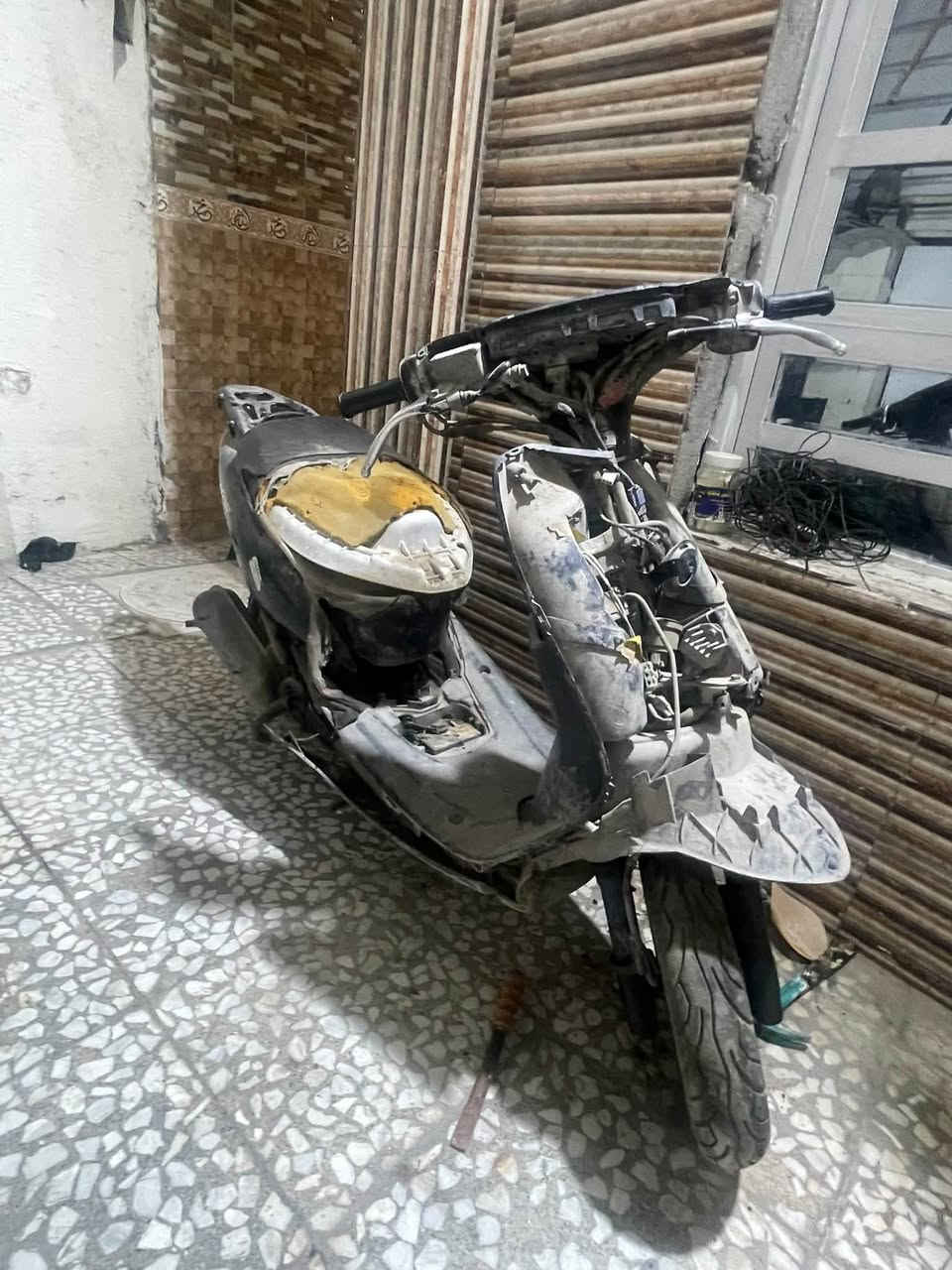 السلام عليكم دراجات ثنين النوع عصفوريه
وحده تشتغل وحده مادري تشتغل لا ماعرف بيهن 

السعر 150 قفل 

***********
