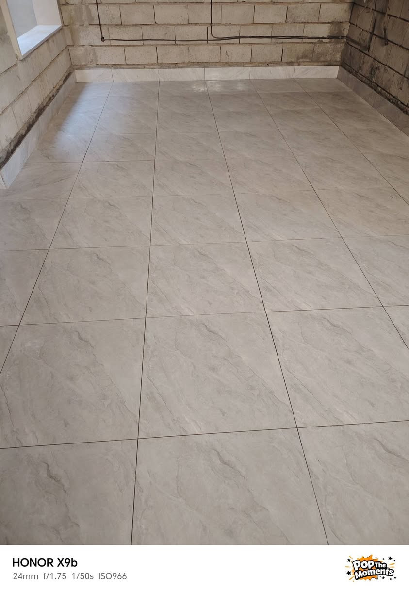 اسطه سيراميك متفرغ حاليا شغل هندسي
        ***********
