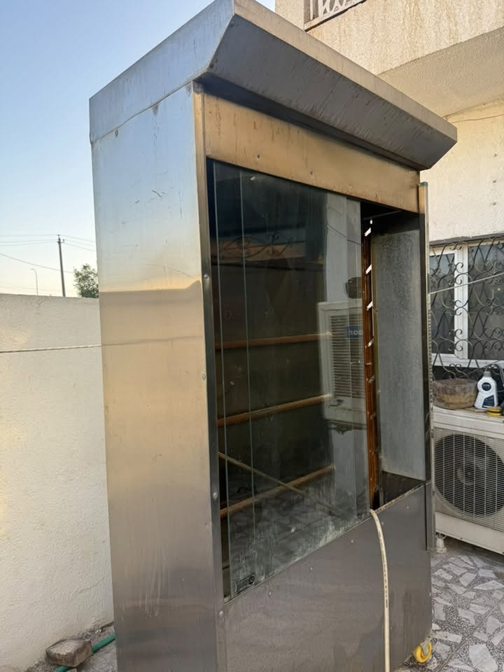 شواية دجاج ٨ خانة نظيفة جدا استخدام قليل السعر ٥٥٠ بي مجال بسيط
المراجعة مع الرقم 
‭***********‬
بغداد شارع فلسطين
