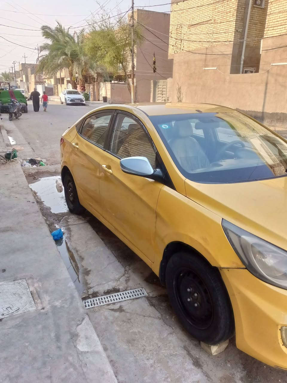 سلام عليكم من رخصة مدير الكروب المحترم اكسنت خليجي الف 1400 موديل 2015 بيهه باب اوجاملغ صفحه السايق الرقم بغداد مكان السيارة بغداد الدورة رقم ***********السعر 63اوبيهه مجال
