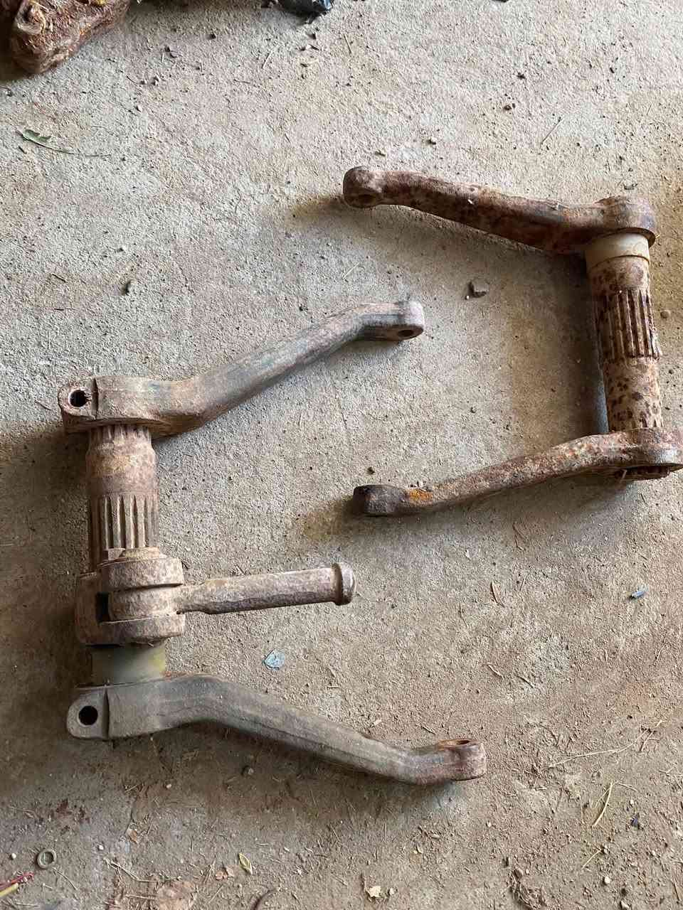 للبيع • قطع غيار