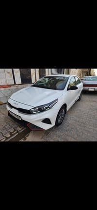 سيراتو مديل 22 كفاله من صبغ والتبديل عدى ملاحضات بسيطه ماشيه 80 مواصفا...