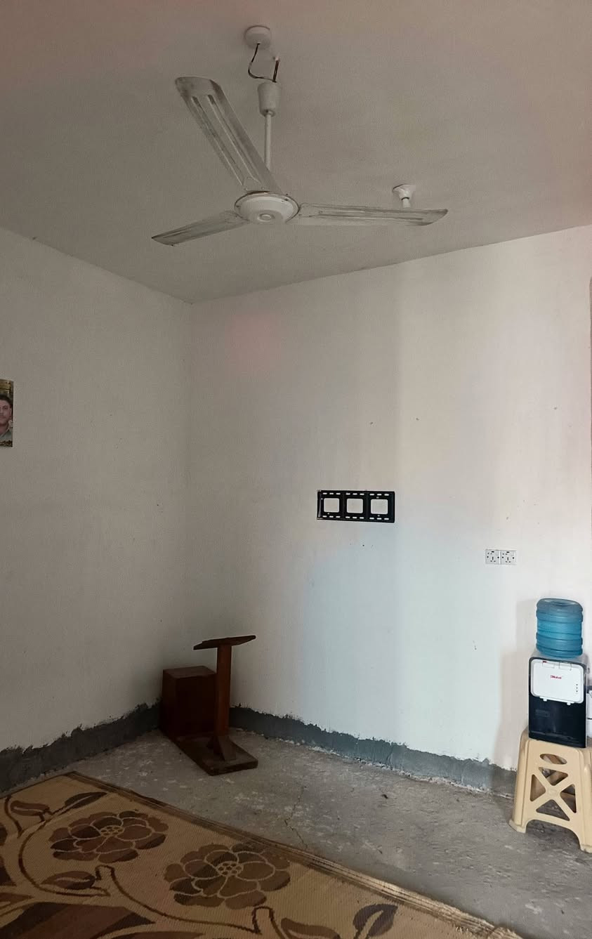 🏡✨ دار للــــبــــيــــع + قــــطــــعــــة أرض ✨🏡
━━━━━━━━━━━━━━━━━━━━━━
📍 الــــمــــوقــــع: بابل – الــــوردية – داخــــل ســــيد مــــوســــى
📍 قــــرب دار الأســــتــــاذ حــــبــــيــــب الــــحــــلــــي

📐 مــــســــاحــــة الــــدار: 175 م²
📐 قــــطــــعــــة الأرض: 175 م²
📏 الــــواجــــهــــة: 12 مــــتــــر
📜 الــــســــنــــد: طــــابــــو زراعــــي – ســــنــــد 25

━━━━━━━━━━━━━━━━━━━━━━
🏠 مــــواصــــفــــات الــــدار:

🛏️ غــــرف نــــوم عــــدد (2)
🛋️ اســــتــــقــــبــــال
🛋️ هــــول + مــــطــــبــــخ
🚿 مــــجــــمــــوعــــة صــــحــــيــــة مــــعــــزولــــة
🧱 بــــنــــاء بــــلــــوك – ســــقــــف صــــب

━━━━━━━━━━━━━━━━━━━━━━
💰 الــــســــعــــر: 70 مــــلــــيــــون
🤝 قــــابــــل لــــلــــتــــفــــاوض

━━━━━━━━━━━━━━━━━━━━━━
📞 لــــلــــاســــتــــفــــســــار:
📱 *********** – حــــســــن الــــحــــســــنــــاوي
📱 ***********

🏢 مــــكــــتــــب عــــقــــارات أَبــــراج بــــابــــل
📍 بابل – حــــي الــــجــــزائــــر – مــــقــــابــــل الــــجــــســــر الــــدولــــي
📍 قــــرب مــــطــــعــــم الــــبــــســــتــــان
