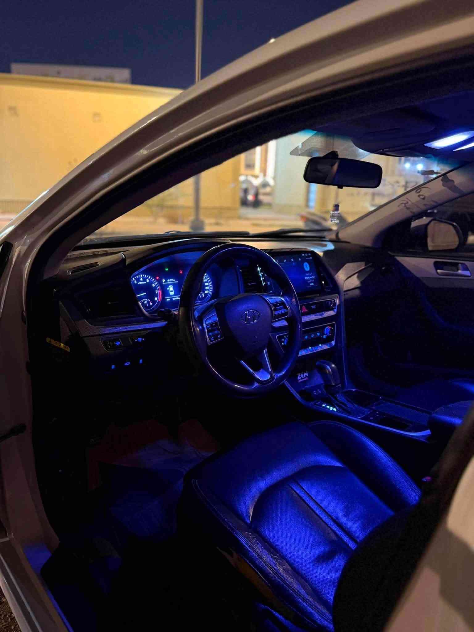 سوناتا sonata 2019
موديل 19 بانزين بانزين محرك ٢٠٠٠ دوش

ادوات كصه جنطه متومه ارقام وسنويه شمالي لحيم باجات

مواصفات حلوه 
شاشه 
تحكم استيرن 
مري شفط واشاير بلمري
حساسات خلفيه
كشنات جلد 
تبريد قطعتين تدفئة وتبريد كشنات 
تخم تاير جديد حداديه جديده 
كير مكينه كفاله 
تبريدها ثلج 

سياره دخول جديد وجاهزه للاخير 
مابيها اي نواقص  

مكاني البصره السعر وأي استفسار متواجد((***********))
