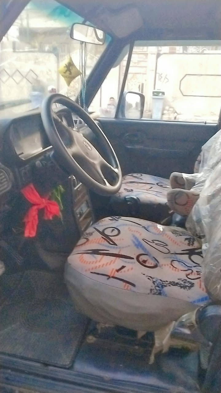 كالؤبر ٢٠٠١ رقم ألماني لؤن حبري مكينه ففتي جديده سياره ابلاديه  تخم تاير نقص بس تبريد استفسار على هذا الرقم   *********** السعر ٦٠ لوبيه مجال
