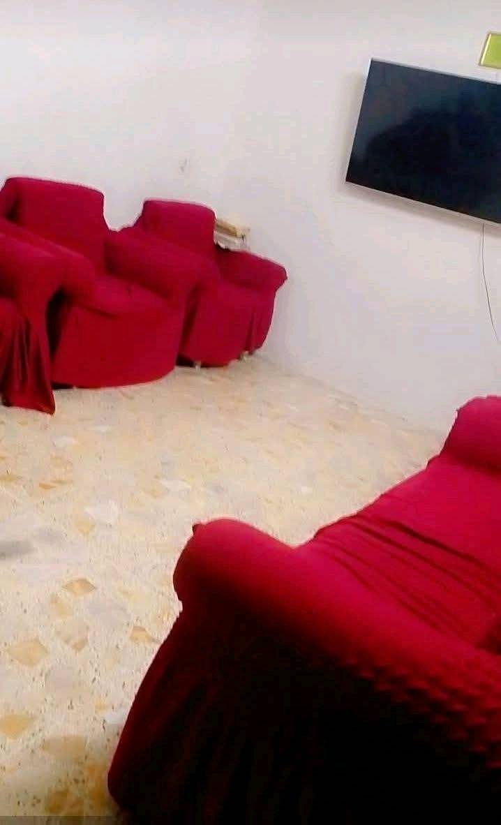 العنوان بلديات شارع المصرف شارع 15 بيت مساحته 120 الوجيه سته 6 والسعر 80 في مجال ***********