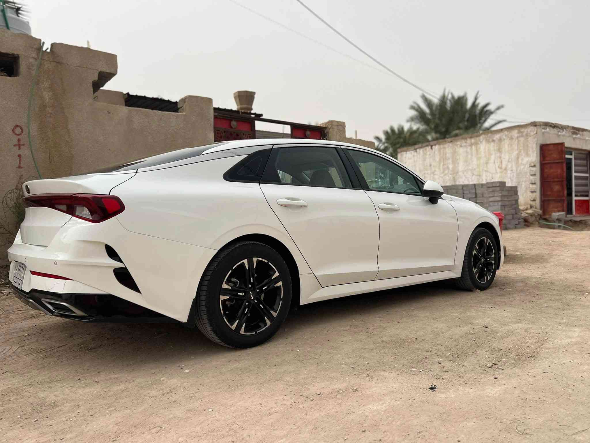سلام عليكم كي 5 موديل 2021 كفاله عامه سياره رقمه بغداد سياره اقصاد بعد سنه ونص صير حره السعر 173 وبيه مجال لاستفسار عله هاذا رقم ***********
