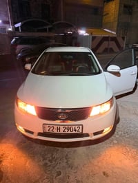 سياره للبيع سيراتو خليجي مديل 2012 سياره مناقصها جديده جداً وسونار كدا...