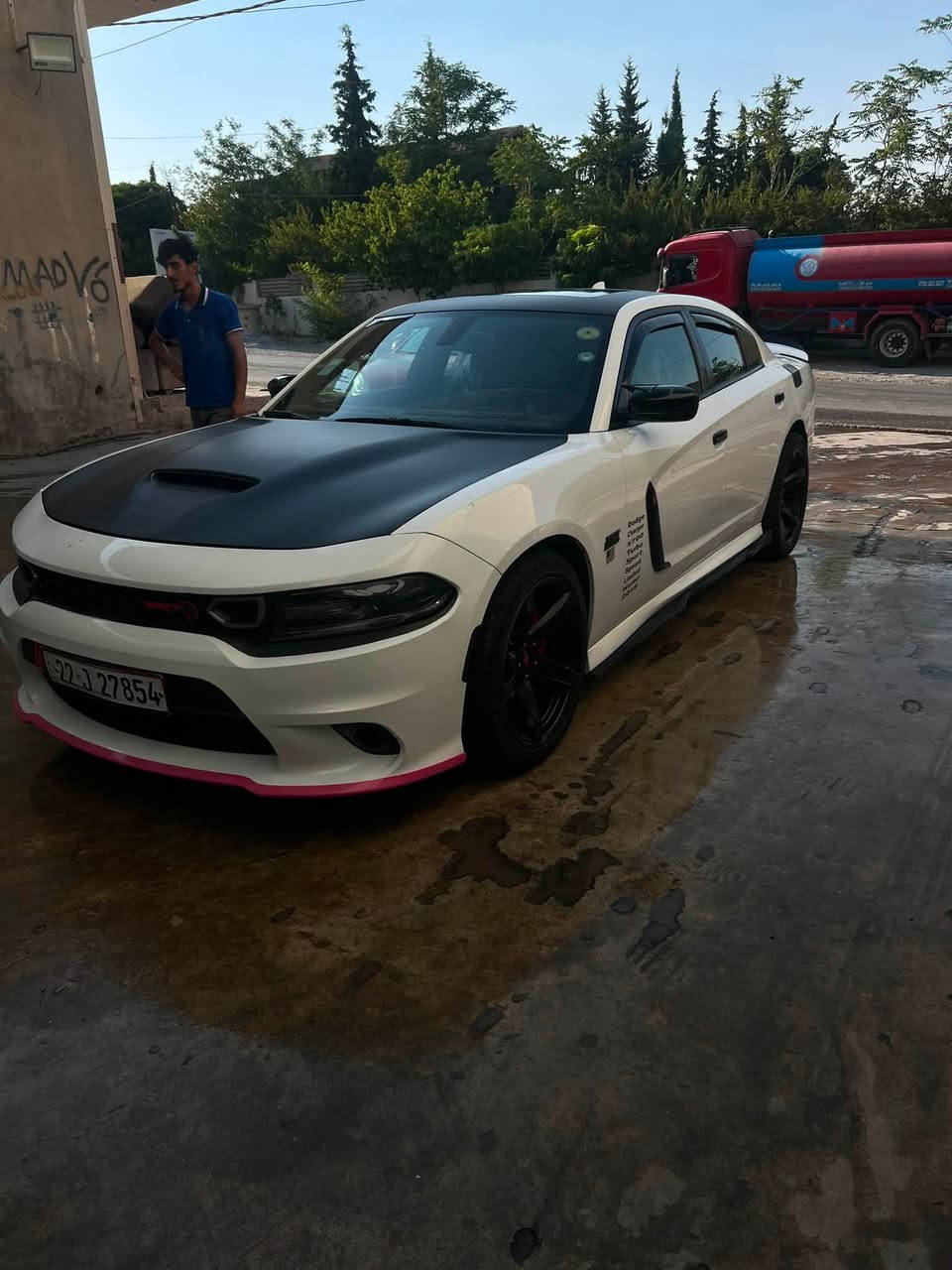 سلام عليكم
dodge charger  {SXTبلاصplus)model2018 للبيع خليجي وكالة هارلم فول الفول 1*1
گير و محرك و اكسل كلها بلاد و بشرط ممفتوح
محرك 3.6  ٦ سلندر 
🔥عليها كت GTكامل 
⚡️لايتات ليد  
ويل وايد بودي  
مواصفات شاشه جبيره و  فتحه كشن هيتر سماعات Beats 🛑 و يدات شفت ستيرن و دگمه SPORT 🏁بعد مواصفات و رادارات بل مرايه 
سياره داخلها و خارجها جديد 🆚
صبغ جاملغ امامي جهة سكن و و نص باب جهت السكن و بنيت محدث GT
حداديه ١٠٠٪؜
مكانها اربيل 📍 
فحص و هزه و سنويه و رقم جديد ب اسمي 
السعر215و بي مجال   
***********
 whats app
