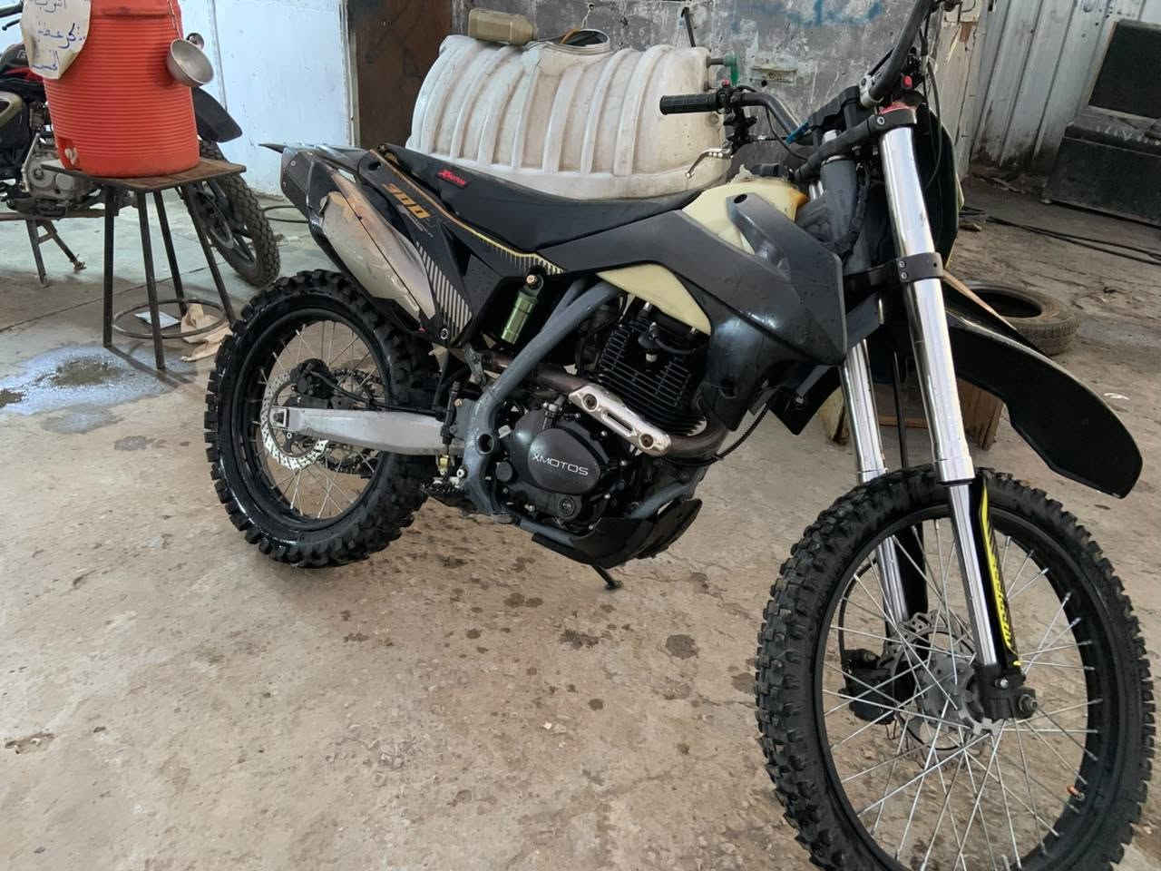 قفاز X motos  من شركة سيزر

موديل 2025

 رقم اربيل  لوحتين  

سنوية بأسم شركة سيزر نافذه لسنة ٢٠٣٠  

 محرك  ٣٠٠ سي سي 

 نقص بريك خلفي فقط

كلج جديد شركة ايليا

بمليون و٨٠٠ 
بغداد الأمين الثانية
***********
