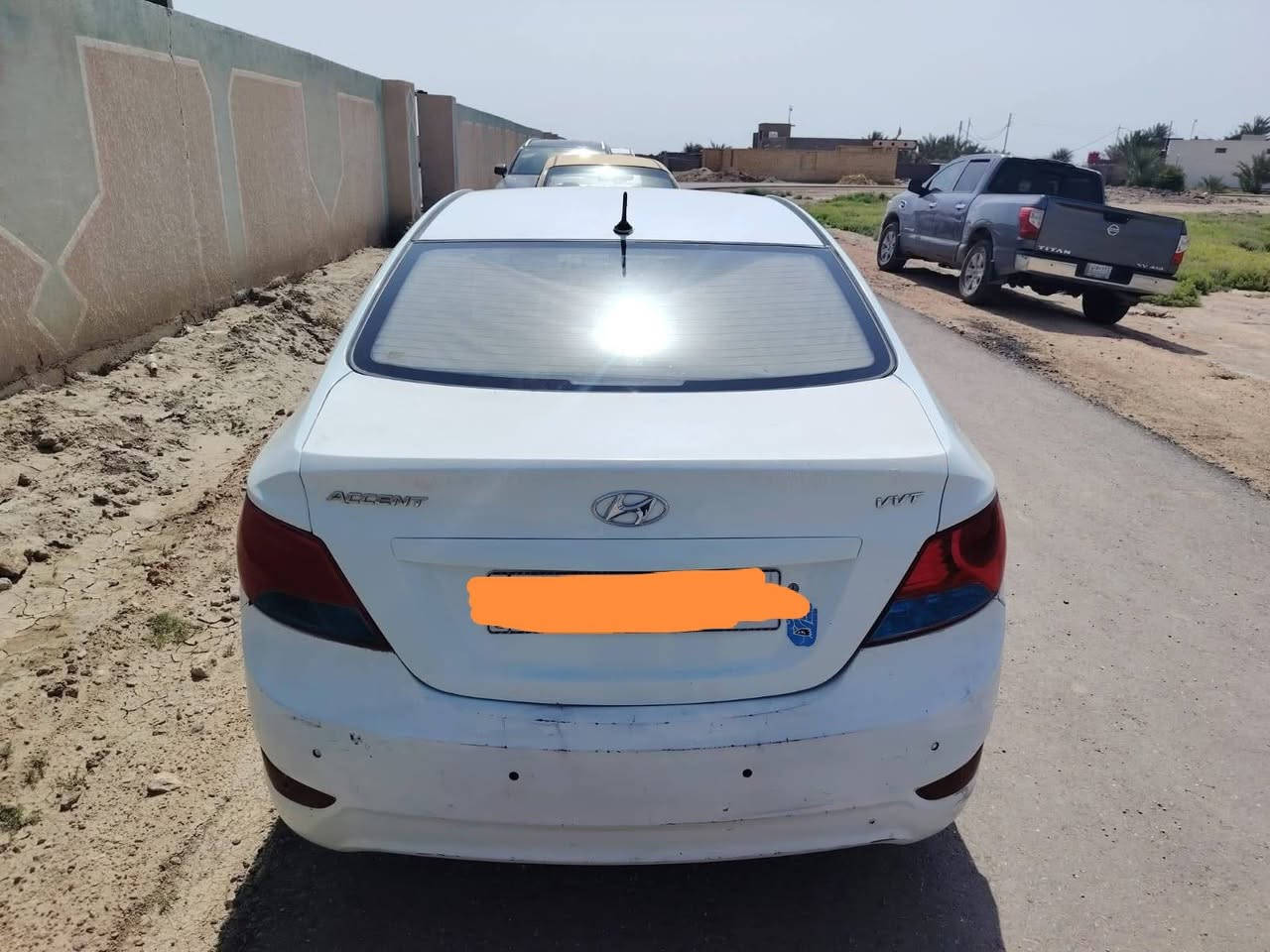 سلام عليكم
اكسنت خليجي للبيع
مديل ١٣
محرك وكير مرغوبات ١٦٠٠ 
تبريد ثلج وي سويج
شاشه وكامره وحساسات خلفيه واشاير بالمري
حداديه 70%
رقهما انكليزي مثنئ  بسمي سنويه لل ٣٠
بيها جاملغ عكس سايق تبديل واماكن مرشوشه أثر شخوط وتعديل بارد  وأفضل افحصها بيدك سونار
سعرها ٧٥ وبيه مجال بسيط حك جيه
مكان سياره رميثه 
***********
