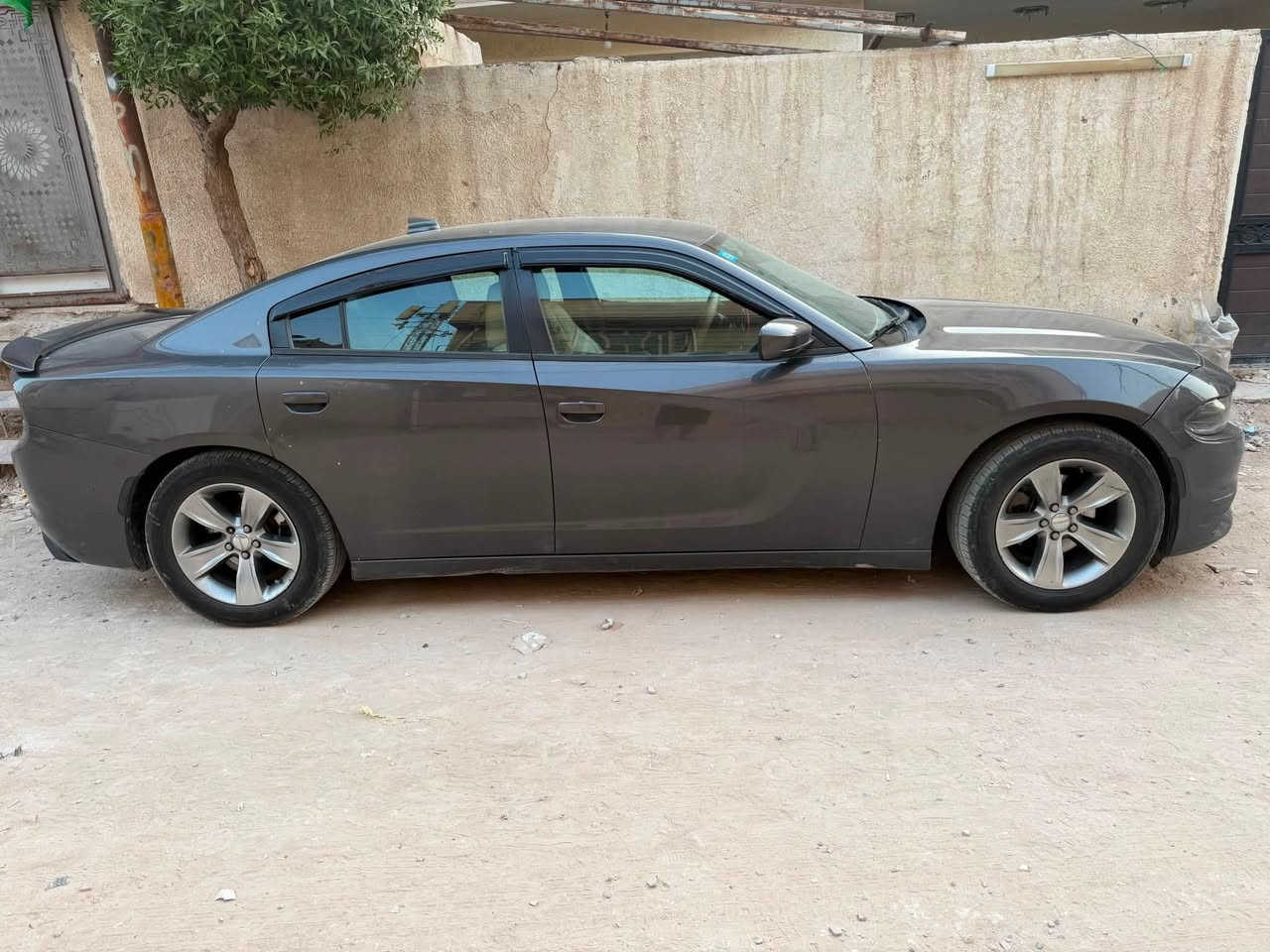 جارجر sxt 2017 رقم بغداد
حادث ربع جاملغ سايق وبنيد 
ماشيه ١٥٠ الف 
سياره بأسمي تحويل ثاني يوم 
مكاني بغداد شعب 
*********** واتساب
