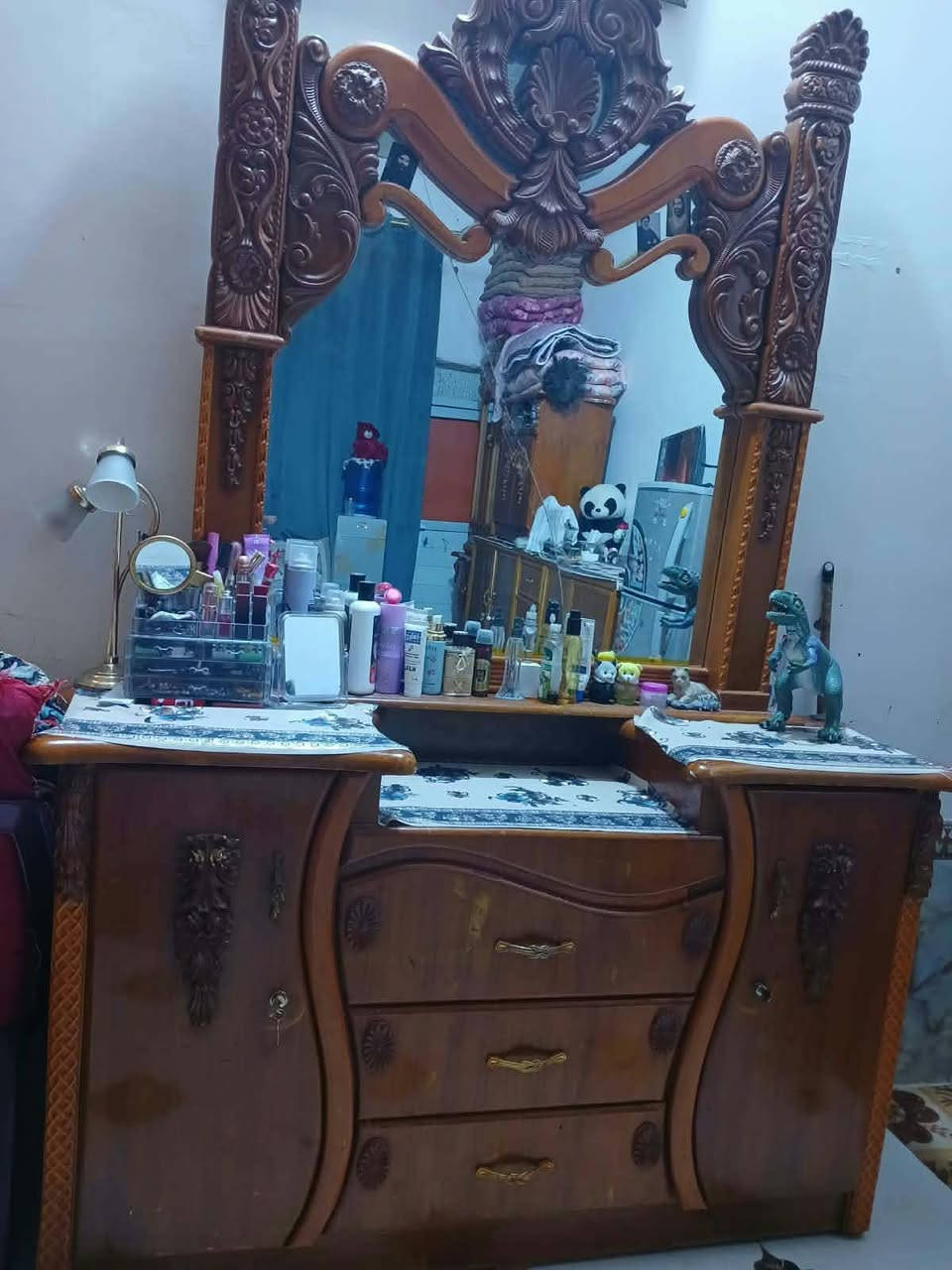 غرفه نوم صاج للبيع نضيفه سعره 600 قفل قفل قفل مكان سوك الشيوخ كرمه بني سعيد شراي يتفضل خاص
