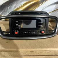 شاشه سورنتو • اصليه • موديل ١٧