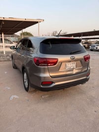 سورنتو  2019 وارد امريكي ٦سلندر محرك و كير وحداديه وتبريد فول خير من ا...