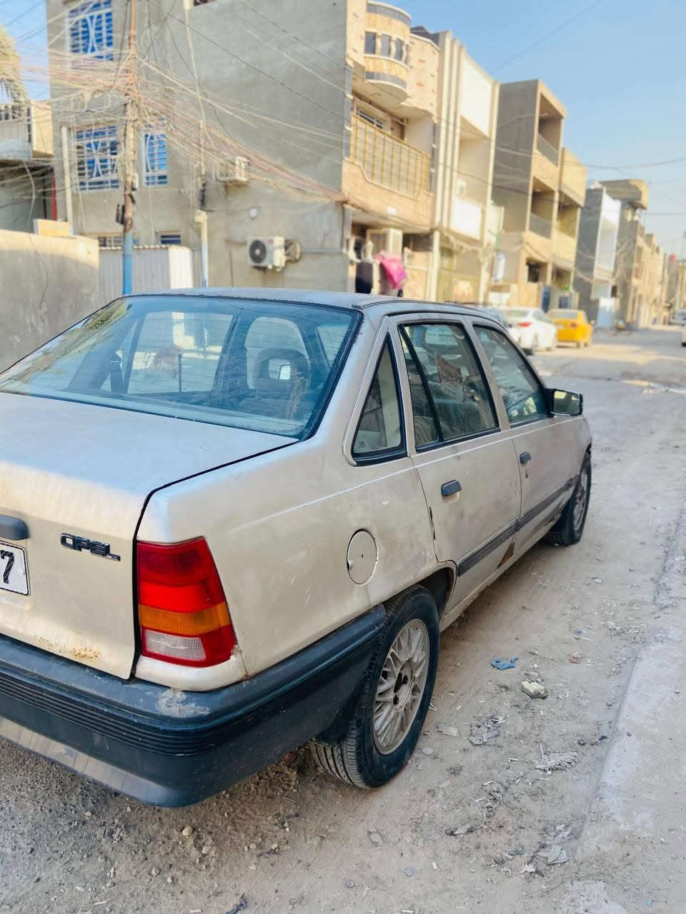 اوبل كاديت • محرك 1800 • كير عادي