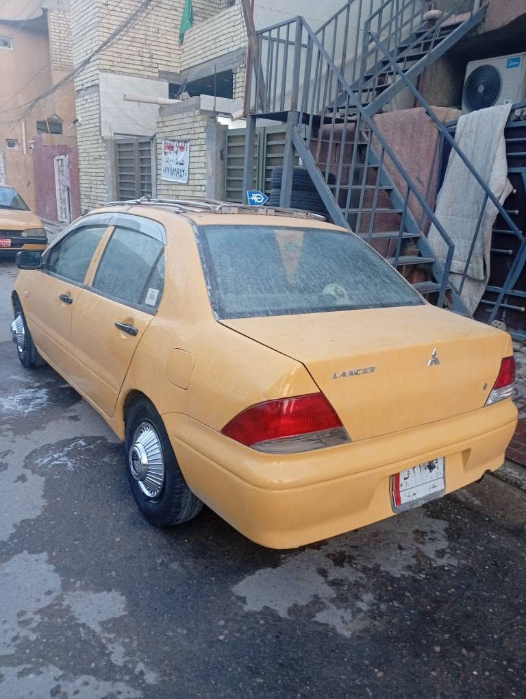 لانسر 2003 رقم بغداد بدون ضربه مكينه وكير وتبريد خير من الله داخلهه نضيف بلادي تخم تاير جديد (السياره اصلهه لون ابيض من تحول ترجع لـ لونهه الاصلي يعني ترجع خصوصي) عليهه غرامات مليون وأربعميه ينگطعن من السعر و( اتحمل كل مصاريف المعامله )
مكان السياره بغداد السعر 46 وبيه مجال 
 *********** 
لانسر 2003 رقم بغداد بدون ضربه مكينه وكير وتبريد خير من الله داخلهه نضيف بلادي تخم تاير جديد (السياره اصلهه لون ابيض من تحول ترجع لـ لونهه الاصلي يعني ترجع خصوصي) عليهه غرامات مليون وأربعميه ينگطعن من السعر و( اتحمل كل مصاريف المعامله ) بغداد, العراق
