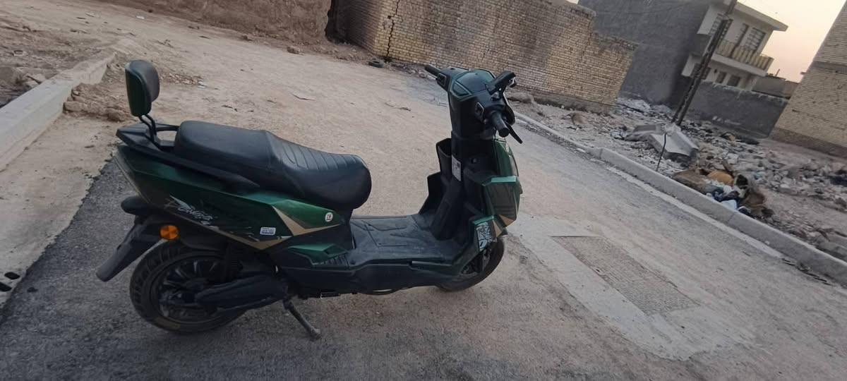 دراجه #سكنس_جبلي شحن موديل 2025
٣ سرع 
نضام رجوع للخلف 
بلوتوث 
لايت زنون عالي ناصي 
التاير الخلفي البارحه شاده جديد جلاتين 
ولنضافه مثل ماموضح كدامكم مع انو فوك الشهر ماغاسلها 
الدراجه خير من الله 
السعر ٥٥٠ وبيها مجال بسيط كلش 
الرقم التواصل واتساب او اتصال ***********
