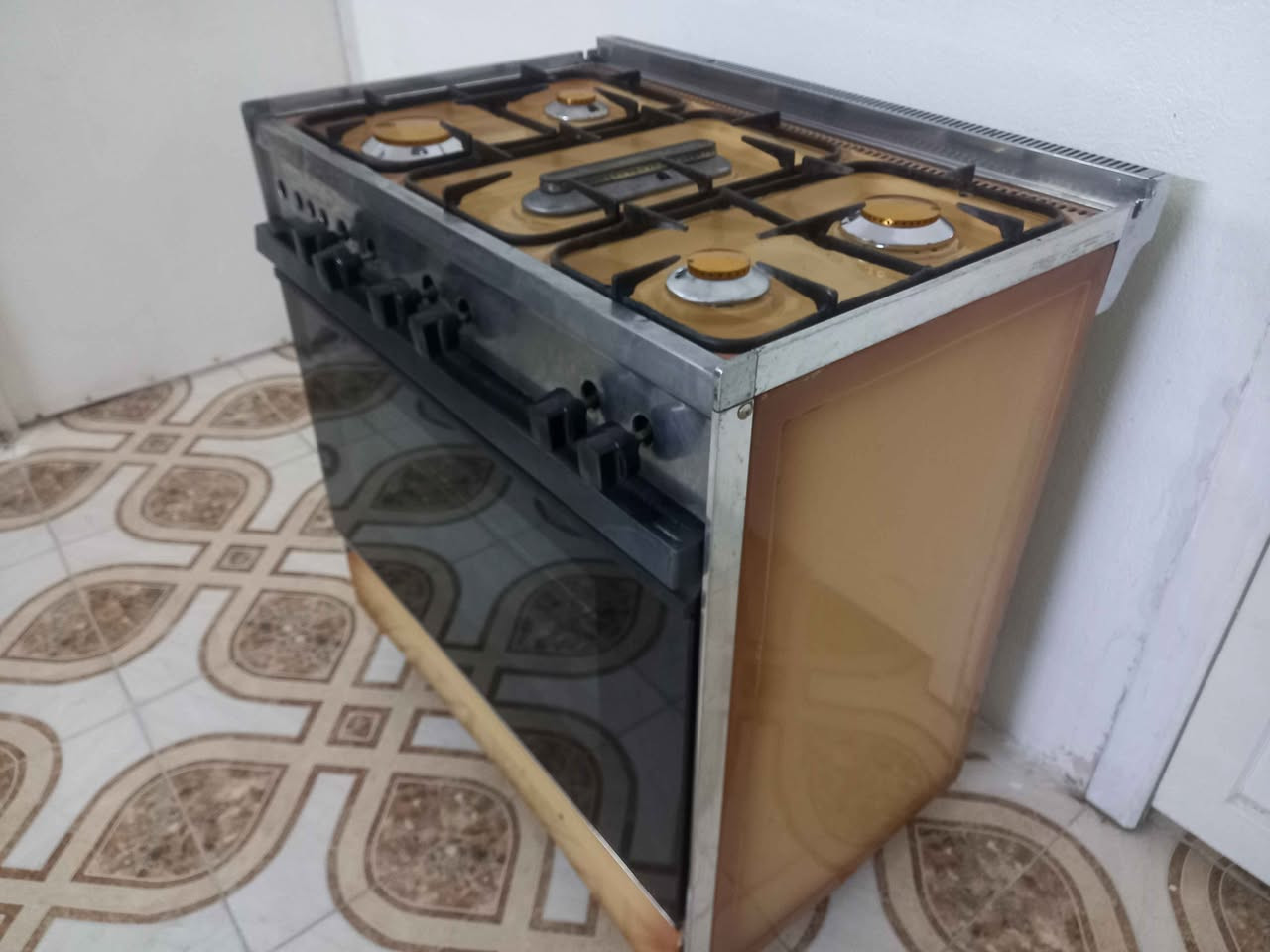 طباخ عشتار للبيع شرط الشغل والنظافة السعر ١٠٠ ألف العنوان موصل حي الصدام بعد السيطرة عالشارع العام طريق بعشيقه *********** *********** يوجد توصيل داخل الموصل أجره عالمشتري موصل, نينوى
