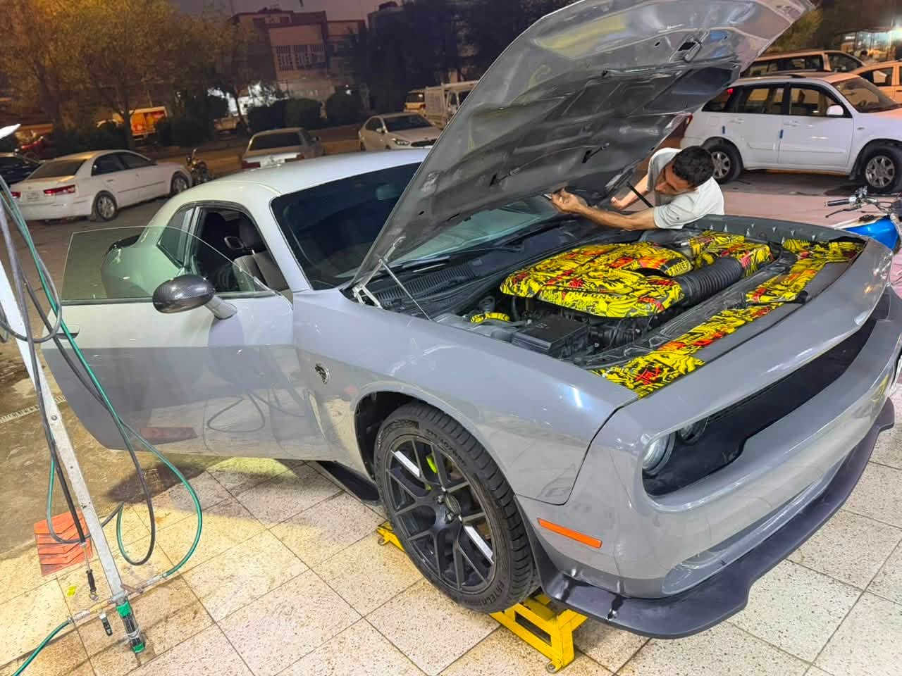 السلام عليكم ياخوان دودج جالنجر موديل 2019 SXT للبيع السياره متروكه ينرادلها تطبيك بالبنيد وبيها بعد ملاحضات خفيفة كلش مستعجل على بيعتها ***********
