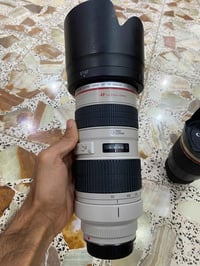كانون 70/200 فتحه 2.8 مشكله بالاوتو بسعر 650 وبيها مجال 07712403034 وا...