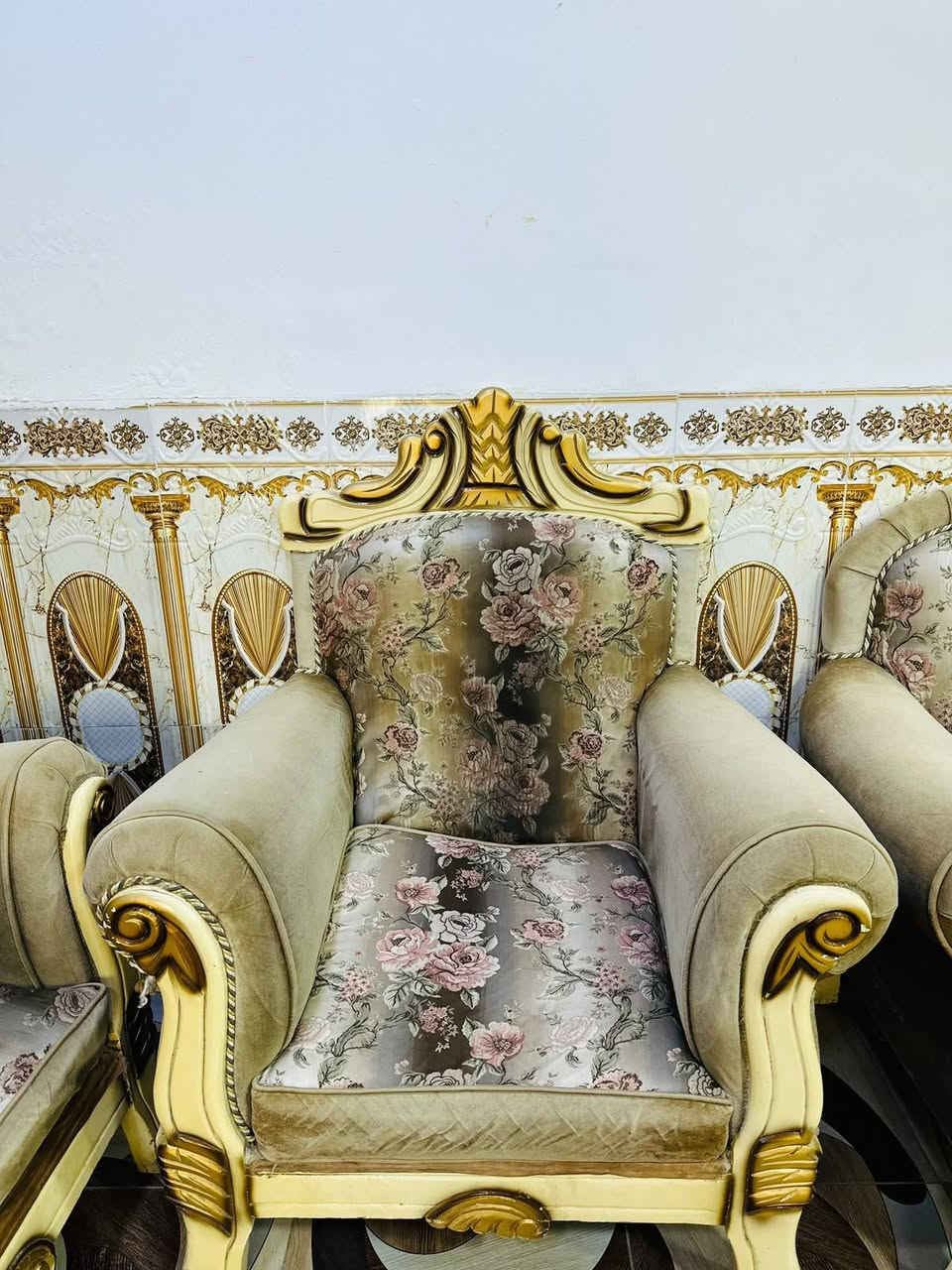 قنفات • ٢ كبار • ٤ زغار