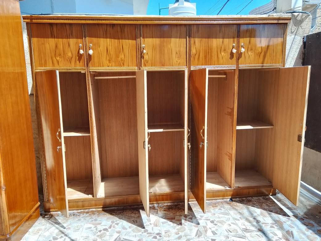 السلام عليكم غرفه نوم 5باب طابقين الكنتور كل خانه وحد للبيع المكان نجف الاشرف السعر 525 الشراي يتصل على الرقم *********** @إشارة أي ضرر مابيه مال عرس النجف, العراق

