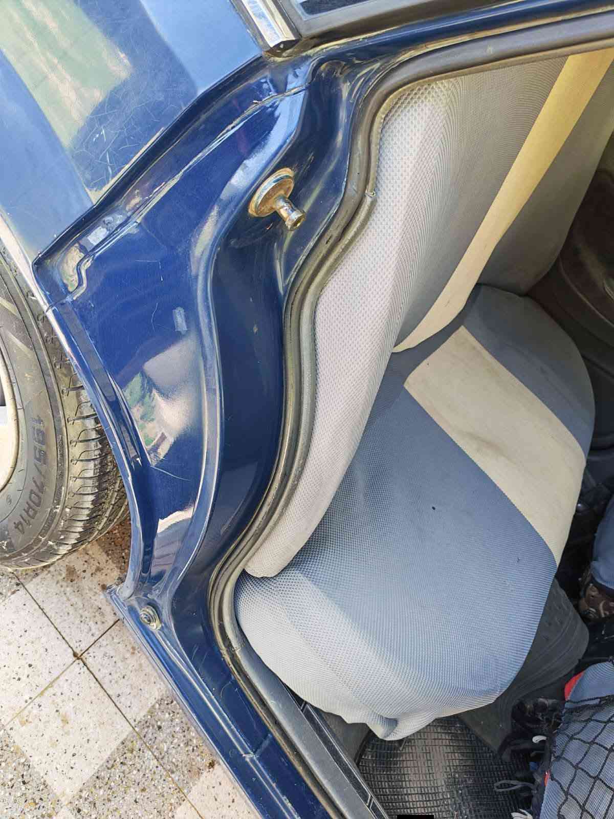 من رخصه الادمن برنس فراشه ٩٦لون حبري ازرق سياره جديده وبلاديه محرك مسكر كيرعادي كفاله محرك وكيررقم بغدادانكليزي سنويه للسنه٣٠تبريدثلج تخم تايرجديد بطاين جددواخل جديده كيجات كلها شغاله السعر٣٦الا
تصال***********
