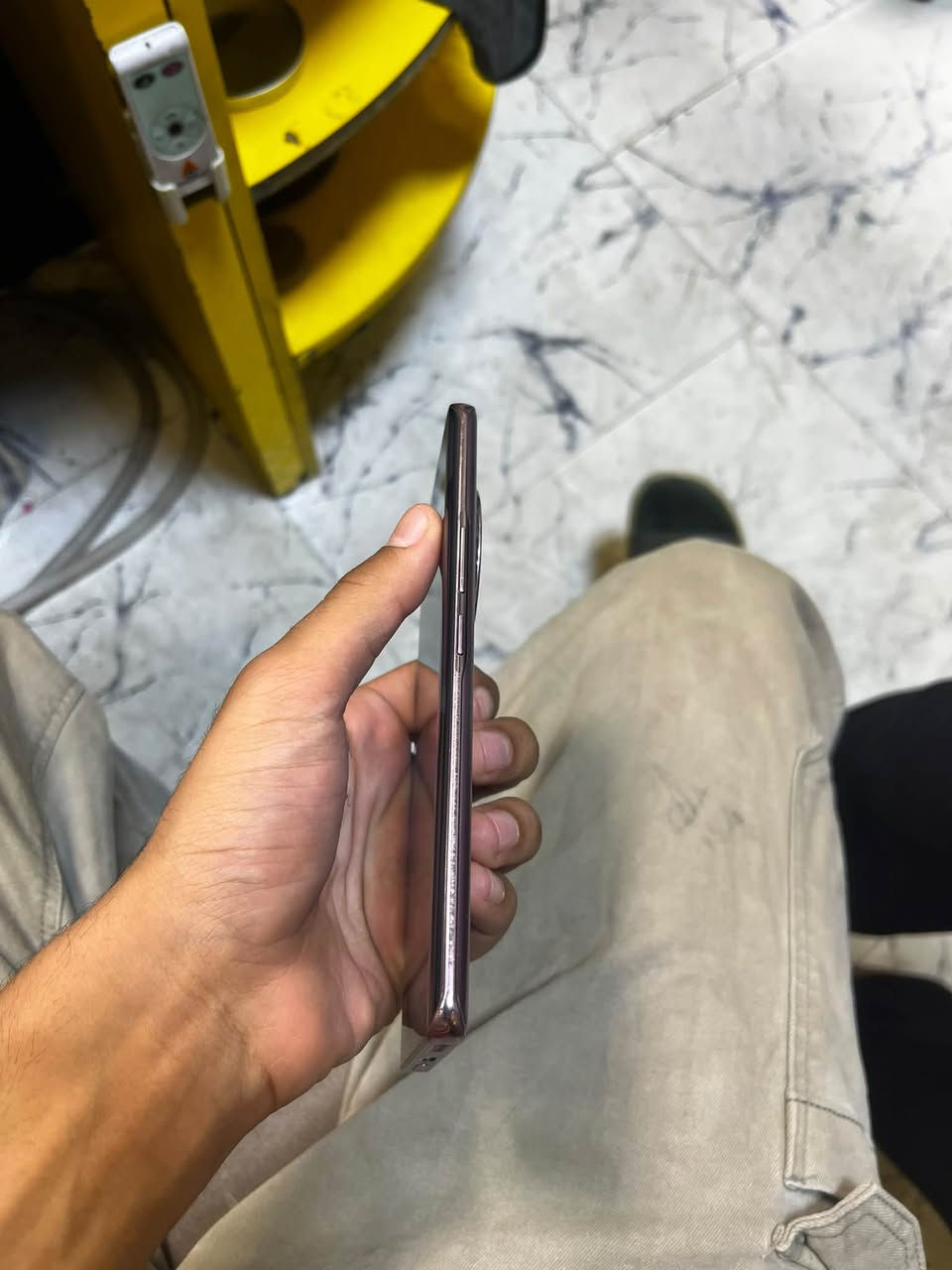 HONOR X9C 
ذاكره 256
عشوائية 12
جهاز نضيف شوفة العين 
بدون ملحقات 
السعر 300 الف 
للاستفسار على الرقم 
***********
