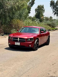 دوج جارجر sxt موديل 2010  مكينه 3500  فور ويل AWD داخل مخمل كشن كهرباء...