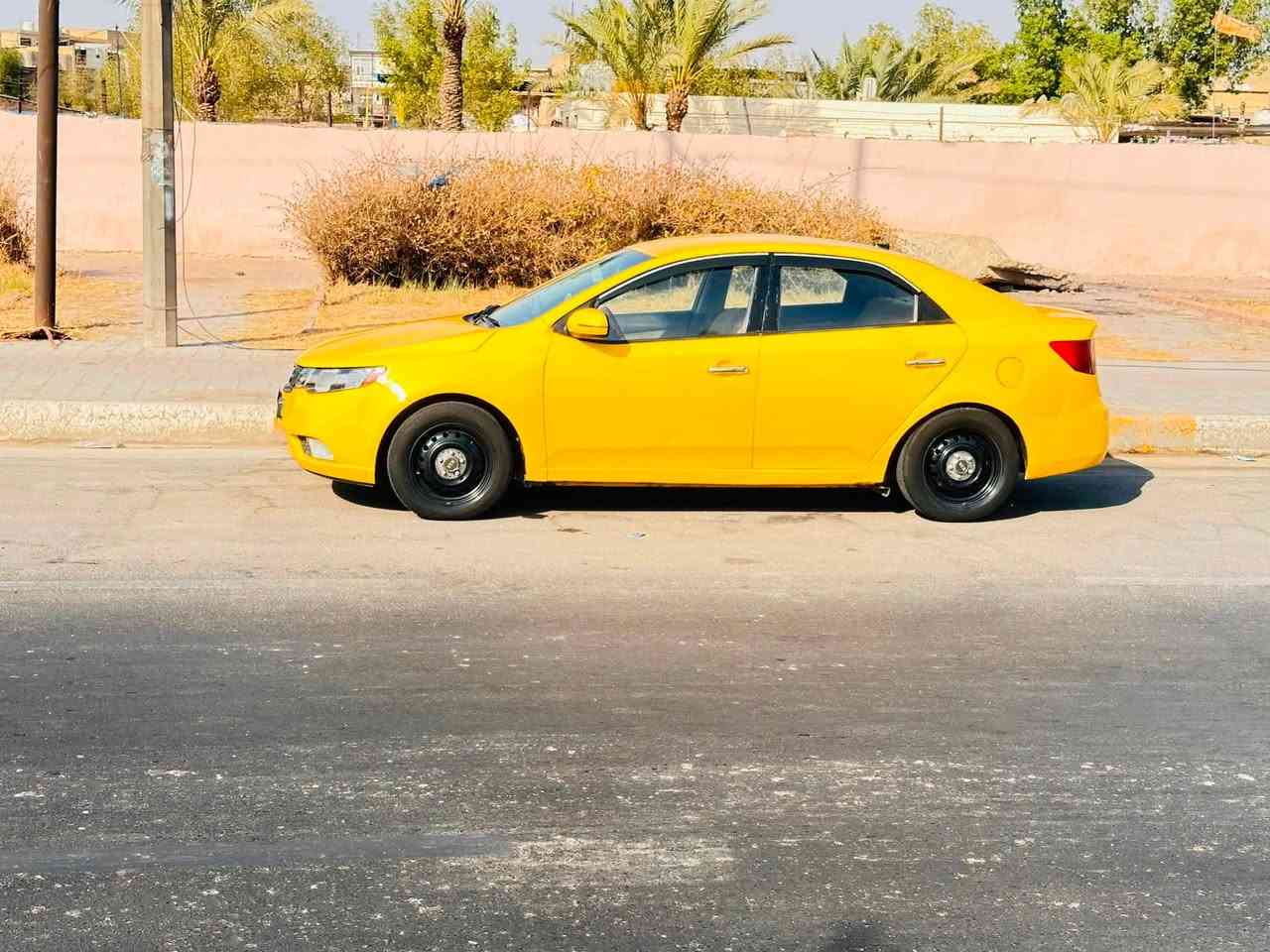 سلام عليكم شباب كيا فورتي وراد امريكي موديل2013  
رقم بغداد دولي سنويه جديده  مصفره هيه وغرامات 
 الغايه 2030 حادثه بابتين بدًون دواخل بجم كبس صندوك كبس 
مكينه حجم 2000دوش  جديده لوك كير جديد لوك صدر امامي خلفي نضافه 100/100تبريد ثلج🥶تخم تار زيرو 
السياره وشرط الفحص 
دوشمه عام  السياره 
منضومه زنون داخل خارج  شاشه كامره السياره فول ماعدا البصمه  شباب السياره مال بيت ومتعوب عليه حيل ومحافضين عليه السعر 75$ وبيه مجال بسيط والسوك كلشي بي مكان السياره بغداد الشعب وذا مراوس  اوبترا خصوصي اراوس شرط رقم بغداد  
***********ابو كرار
