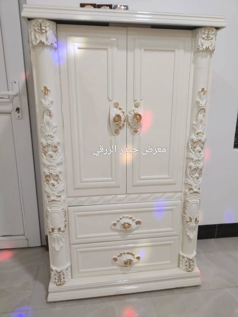 غرف نوم نقد و بالتقسيط على12و 18 شهر بدون مقدمة
خدمة استبدال الغرفة القديمة بغرفة جديدة مع الاتفاق على الفرق
العنوان الموصل الأيمن الصناعة القديمة اليابسات 
لمزيد من المعلومات التواصل على الرقم
*********** يوجد واتساب
المشمولين بالتقسيط جميع الموظفين والمتقاعدين وابطال الدفاع والداخلية
