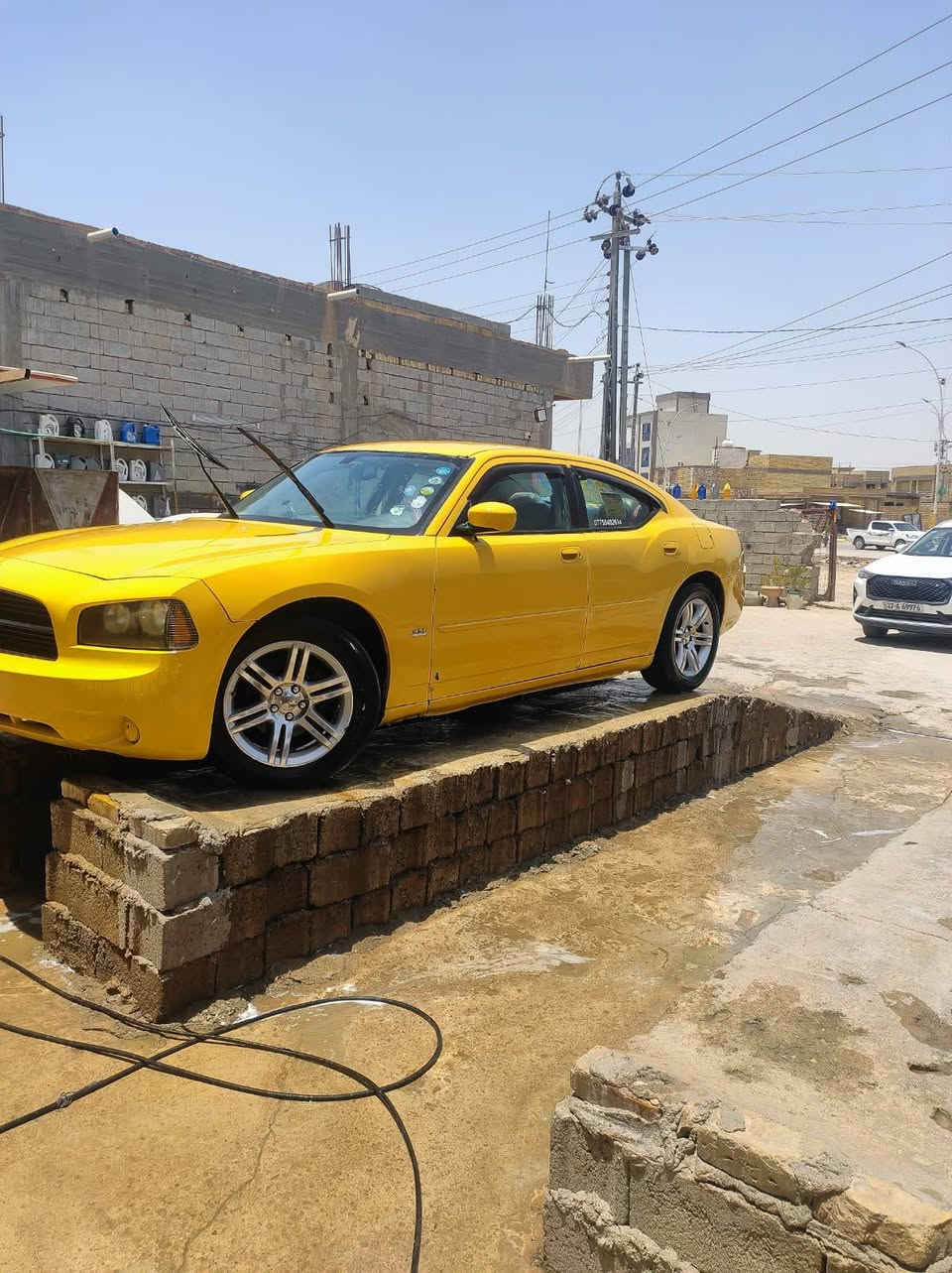 السلام عليكم 
اخوان سياره جارجر 2010 كفاله عامه بسمي رقمها نكليزي تحويل ثاني يوم سياره جاهزه خير من الله تخم تاير جديد حداديه جديده تبريد ثلج السياره فول ولا نقص بيها احلا من الصور بالحقيقه السياره جاهزه ولا غلطه خطها الشطره نجف للاستفسار *********** يتوفر واتساب
