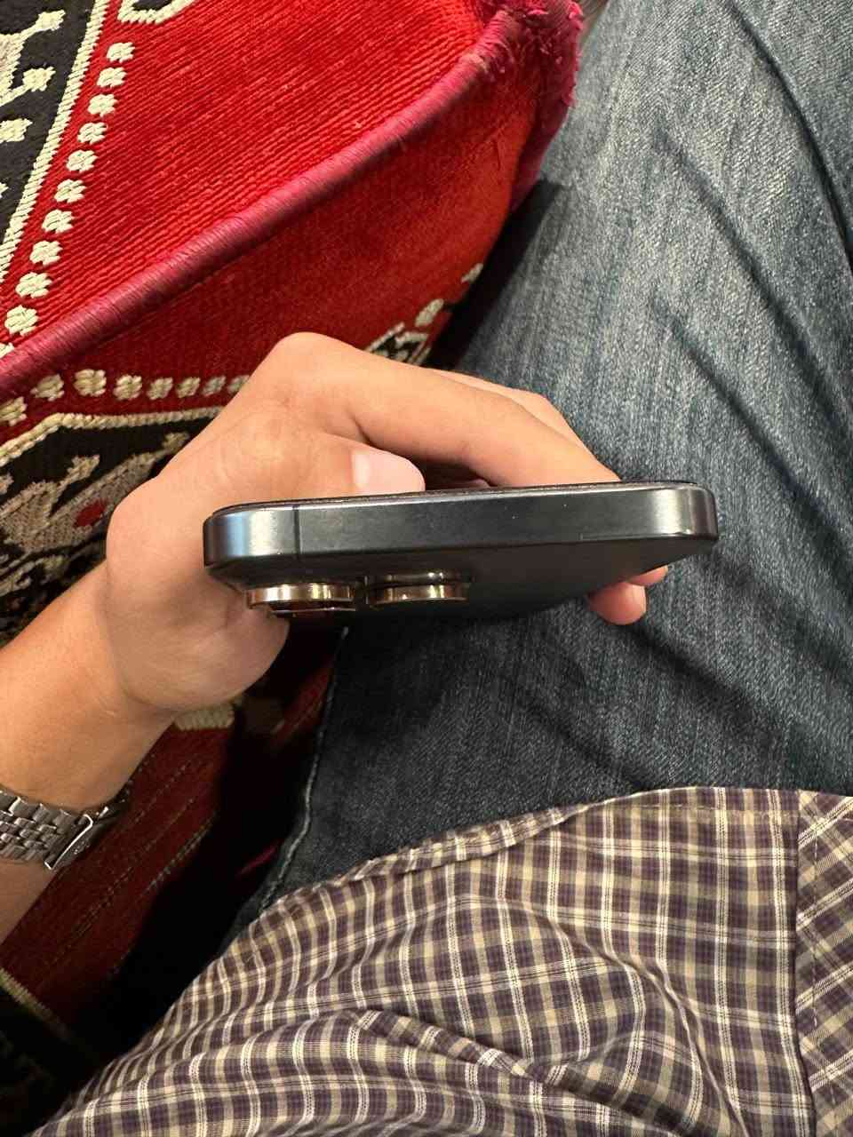 ايفون 15 برو ماكس دبل سيمكارت
‏256 شرق اوسط جديد كلش بطارية 87

مراوس فقط مع 17 برو ماكس وانطي فرق 
مكاني بغداد ***********

نص مكتوب في الصور:
- 11:07
- حالة البطارية
- عادية
- تعمل بطارية iPhone هذه على النحو المتوقع. حول البطارية والضمان...
- الحد الأقصى للقدرة
- %88
- هذا قياس لقدرة البطارية مقارنة بقدرتها عندما كانت جديدة. قد تتسبب القدرة المنخفضة بتقليل ساعات الاستخدام بين عملية الشحن والأخرى
- عدد الدورات
- 765
- هذا هو عدد مرات استهلاك iPhone لقدرة البطارية. معرفة المزيد...
- تاريخ التصنيع
- آذار ٢٠٢٤
- أول استخدام
- أيار ٢٠٢٤
- حول الاسم RABAH iPhone إصدار iOS 26.1 اسم الطراز iPhone 15 Pro Max رقم الطراز MU2N3ZA/A الرقم التسلسلي G0VC9372M1 انتهت صلاحية التغطية الأغاني الفيديوهات ٢٧٩ الصور ١,٠٠٥ التطبيقات ٣٤ السعة ٢٥٦ غ.ب. متوفرة ١٩٩,٧٧ غ.ب. عنوان Wi-Fi 10:A2:D3:42:B8:3F