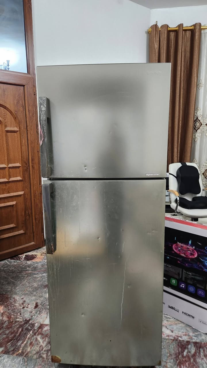 مجمدات و ثلاجة للبيع
كربلاء حي الاطباء ***********
