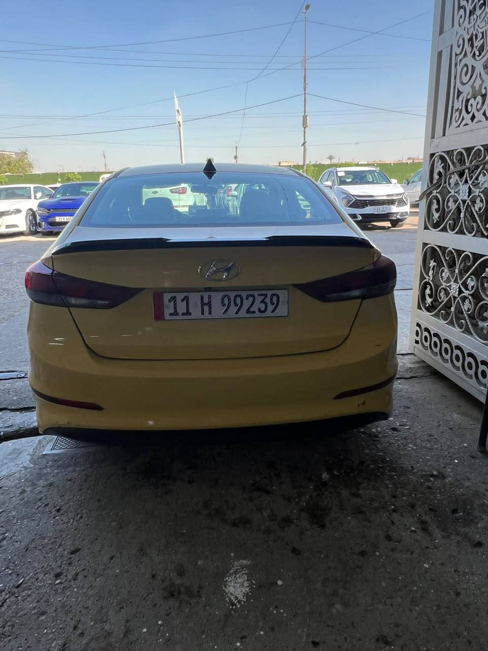 السلام عليكم الانتره 2017 نص فول صور الحادث بل منشور. ليبل واحد ما امبدل بيه اي شي بجم قفل باتري جديد تبريد جديد كير جديد مكينه جديده تخم تاير يحتاجله بس دبلات خلفيه 
واماميه صدرة نص عمر كهربائيات كله شغاله وجديده بسمي 

‏‪***********‬‏
