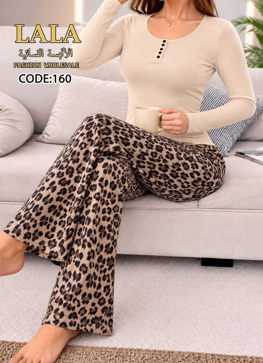 تراك فانيله بهاري 
القياس فري سايز

نص مكتوب في الصور:
- LALA الألبسة النسائية FASHION WHOLESALE CODE:154
- LALA الألبسة النسائية FASHION WHOLESALE CODE:160
- LALA
- الألبسة النسائية
- FASHION WHOLESALE
- CODE:155
- LALA الألبسة النسائية FASHION WHOLESALE CODE:153
- LALA الألبسة النسائية FASHION WHOLESALE CODE:152
- CODE:156
- CODE:159
- LALA الألبسة النسائية FASHION WHOLESALE CODE:155