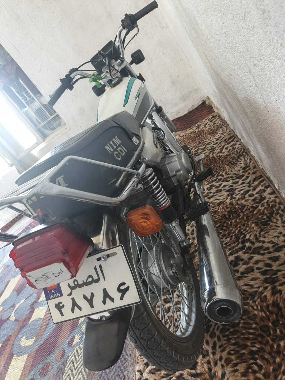 سلام عليكم دراجه للبيع نامه 3 احرف موديل 24 اوراق مكان بابل مشروع مسيب سعر 625 وبيه مجال حك الجيه *********** موجود واتساب
