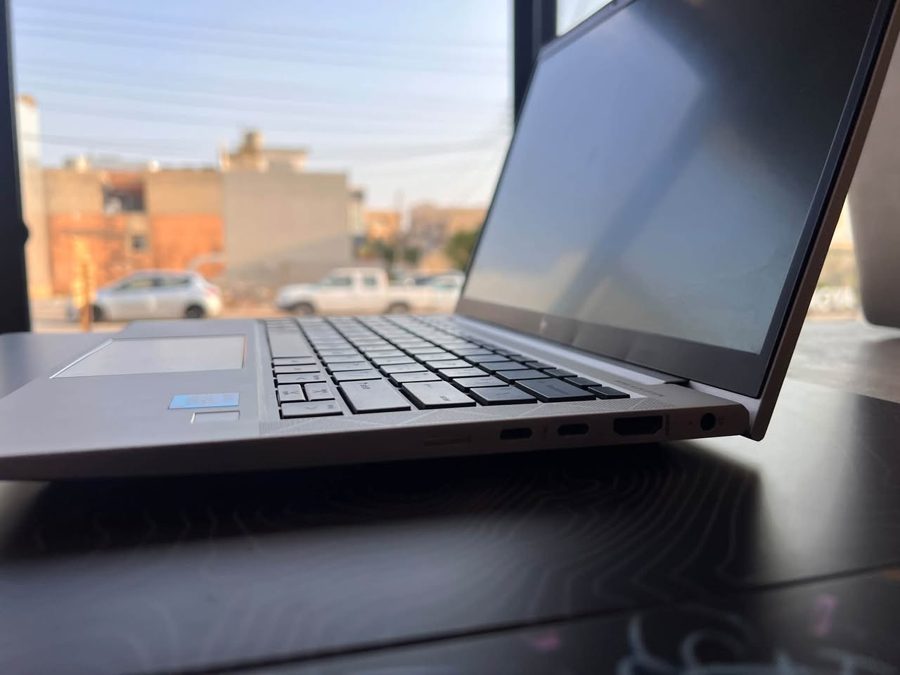 HP EliteBook 830 G8 • 16 جيجا رام • 256 جيجا SSD
