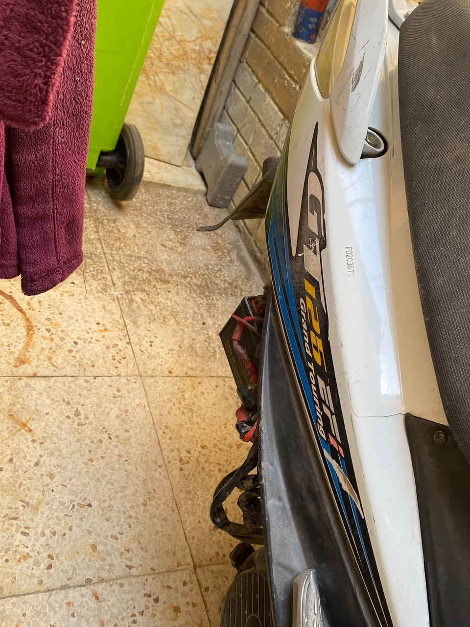 سلام عليكم عندي هاي sym كوري نوزل كفرات ختم واحد مكينه نضيفه بس ويل مفتوح وصالنصه تاخذه هيج ع وضعه شغال كلشي بيه نهايته وقفل من الاخير ١٢٥ مكاني الحريه الثانيه رقمي ***********
