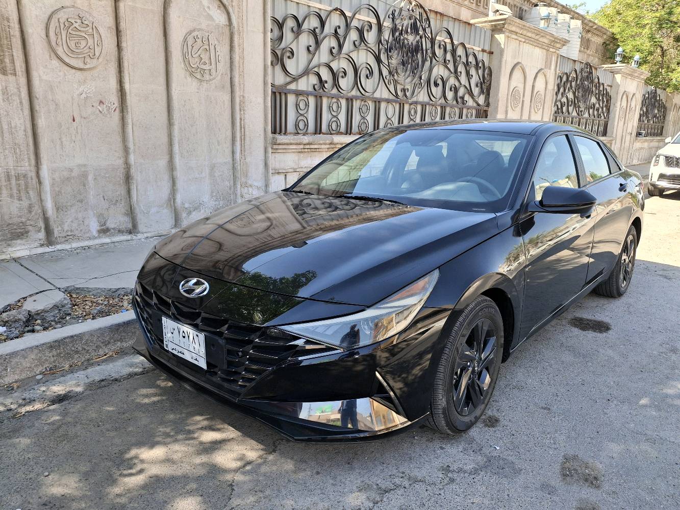 هونداي النترا ٢٠٢٣ وارد أمريكي حادث امامي من الجهة اليمنى فقط تبديل البنيد باخر بلادي نفس اللون
مواصفات بلو
بصمة 
تشغيل عن بعد 
قيادة ذاتية
تحديد مسار
رادارات جانبية وامامي 
فتح الصندوق عند الاقتراب
تدفئة الكانات الأمامية
السعر ١٦٠ ورقة وبها مجال