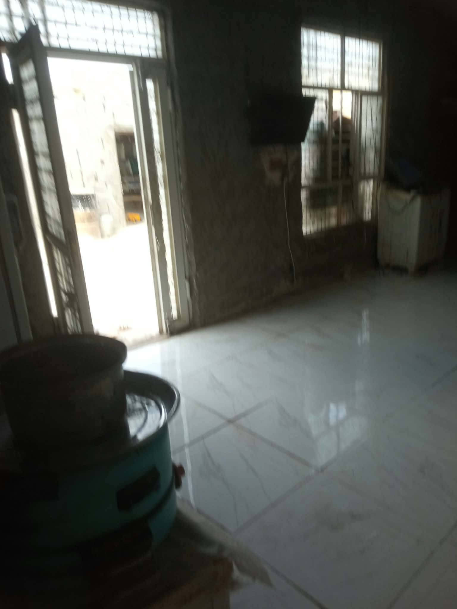 بيت للبيع مساحتة 300متر
الموقع /مدينة مهدي عاكول قرب قطع محمد كامل
السعر /40 بيه مجال
للاستفسار الاتصال على الأرقام التالية
***********
***********
