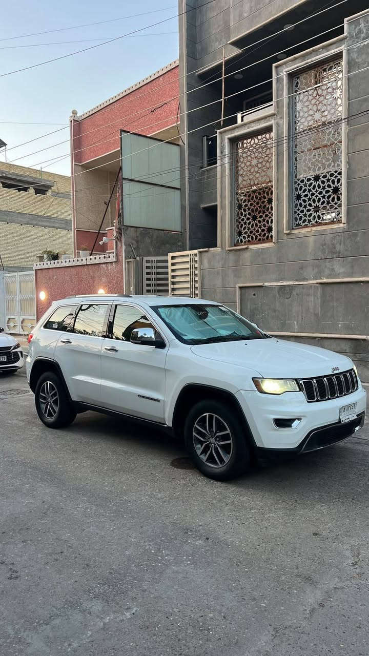 🔥 جيب 2018 ليمتد — فخامة وتجهيزات تستاهل! 🚙✨

إذا تبحث عن جيب نظيف ومتكامل، هاي السيارة تستاهل المشاهدة 👌

🔹 الموديل: 2018
🔹 الفئة: Limited
🔹 المواصفات: فل ما عدا الفتحة
🔹 شاشة CarPlay 📱
🔹 صبغ قطع، ابيعك صبغ عام وسونارها يمك
🔹 السيارة مناقصها شي وجاهزة للاستخدام
🔹 نصبتها على الطبيعة أحلى من الصور 😍

💰 السعر: 💰 تريد تعرف السعر؟
👇 اضغط على الرابط وتابعنا على التليگرام لمعرفة السعر والتفاصيل 🔥

https://t.me/ggh55555555

📞 للتواصل مع صاحب السيارة مباشر: ***********

━━━━━━━━━━━━━━
🚘 Iraqi Cars | سيارات العراق
📌 سيارات مختارة • تفاصيل واضحة • نشر احترافي
━━━━━━━━━━━━━━

#IraqiCars #سيارات_العراق #جيب #Limited #سيارات_للبيع
